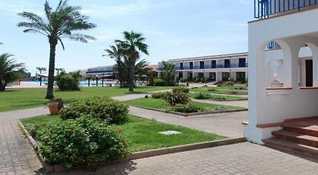 Hotel Club Santa Sabina ตอร์เรซานตาซาบีนา ภายนอก รูปภาพ