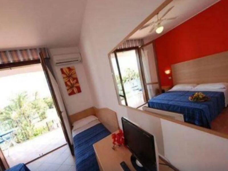 Hotel Club Santa Sabina ตอร์เรซานตาซาบีนา ภายนอก รูปภาพ